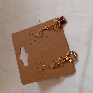 NWT Holiday Earrings